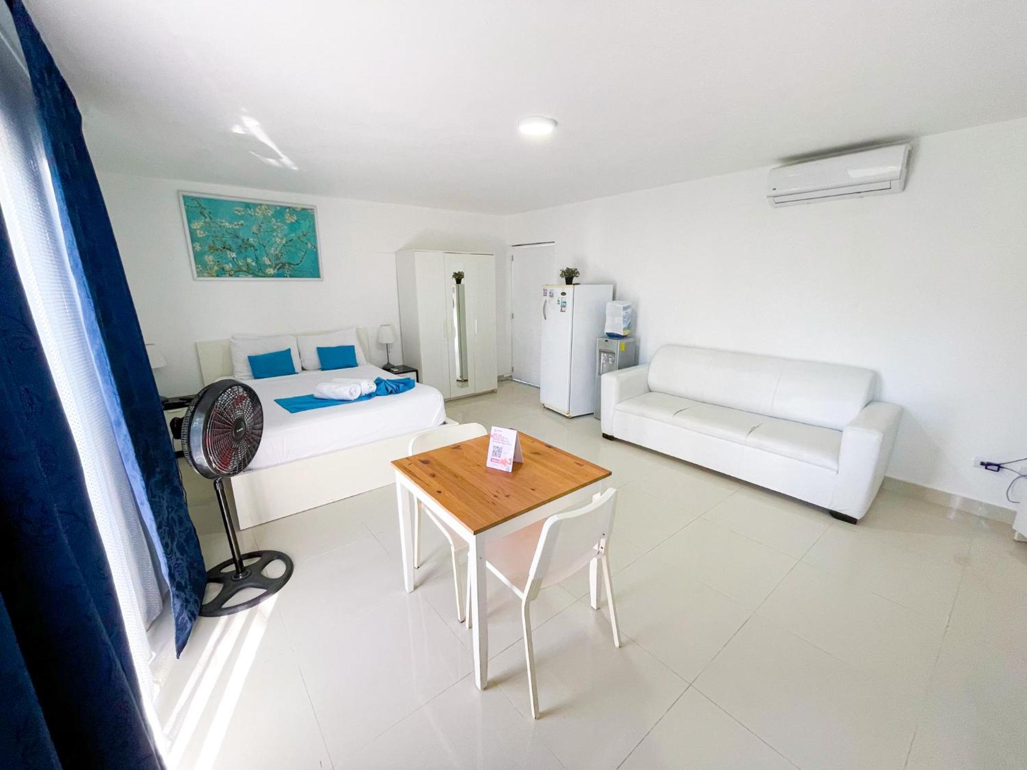 Tropical Adventures Sol Caribe Studios Suites Bavaro Beach & Pool Punta Cana Exterior foto