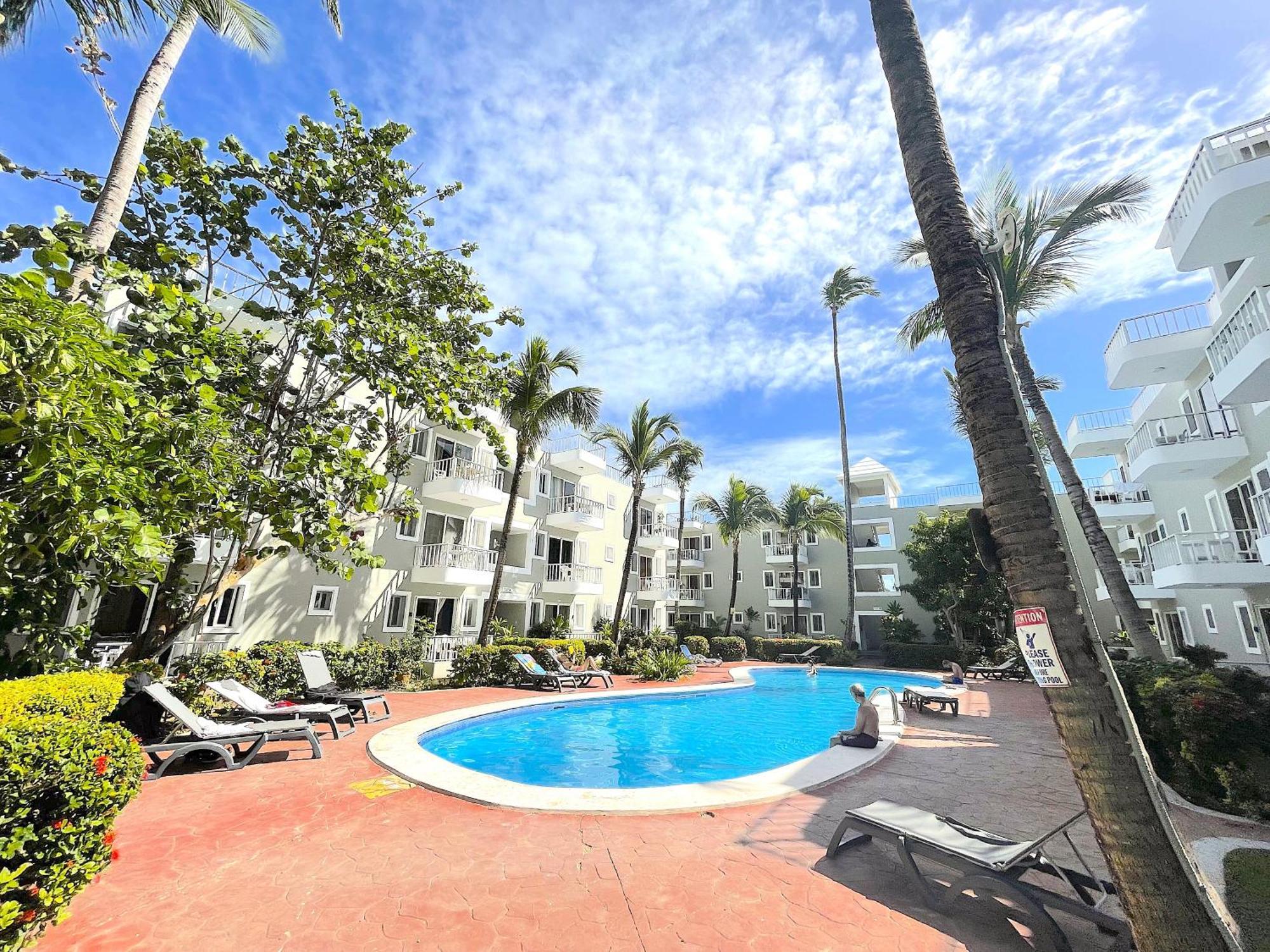 Tropical Adventures Sol Caribe Studios Suites Bavaro Beach & Pool Punta Cana Exterior foto